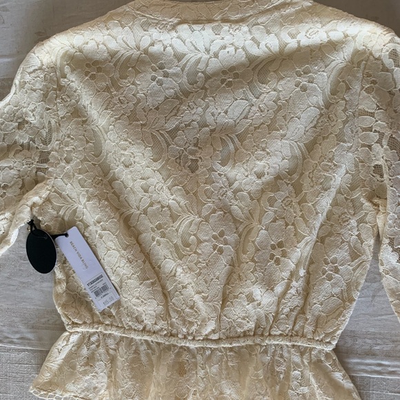 Amuse Society Camio L/S Woven Top. Cream colored lace, 100% Cotton NWT - Picture 7 of 7